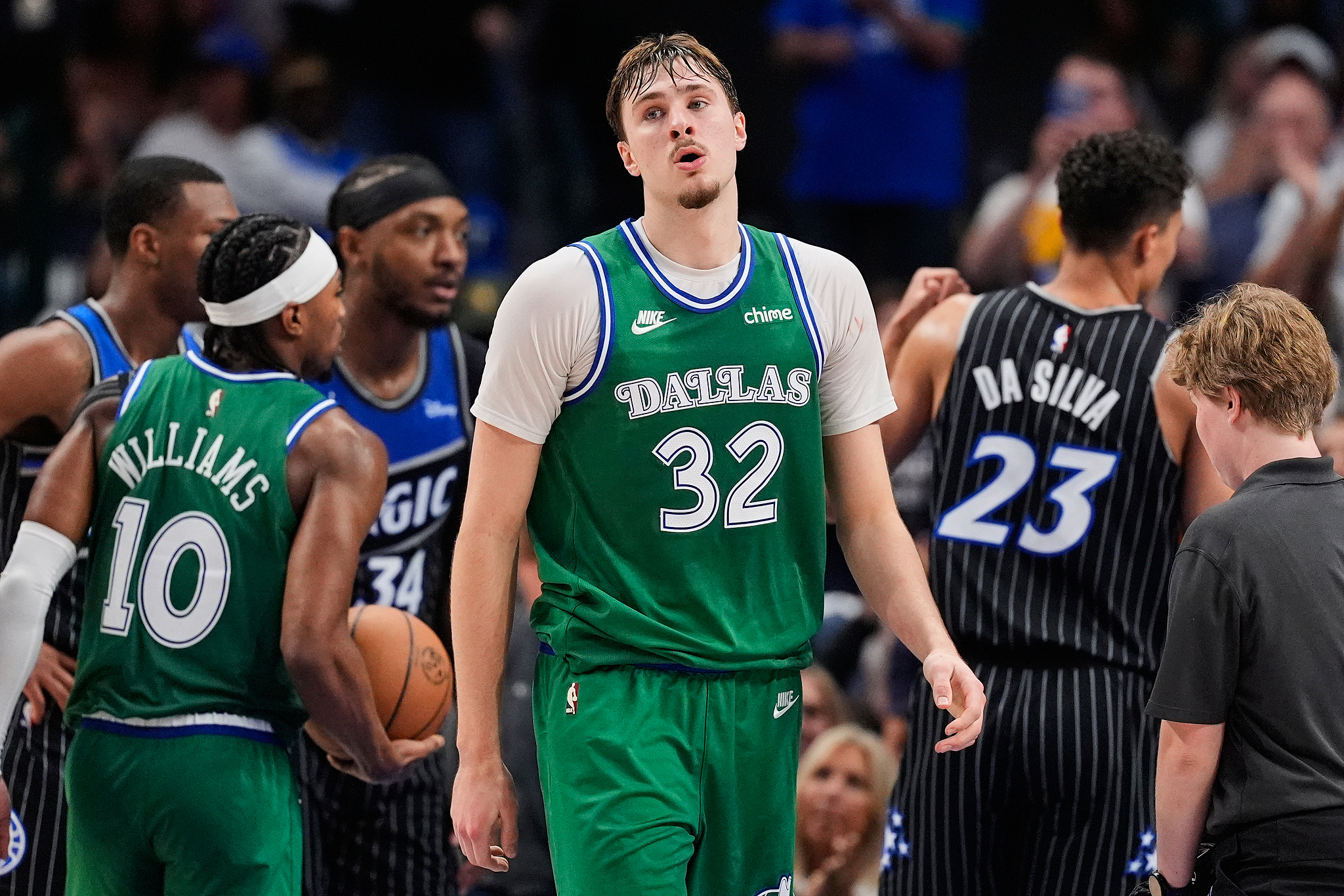 c7娱乐入口-弗拉格51分成NBA历史最年轻50分先生 魔术客胜独行侠